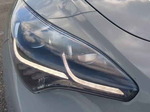 Used 2019 Kia Stinger GT2 AWD/4WD image 9