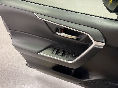 Certified 2025 Toyota RAV4 XLE w/ Convenience Package FWD image 14