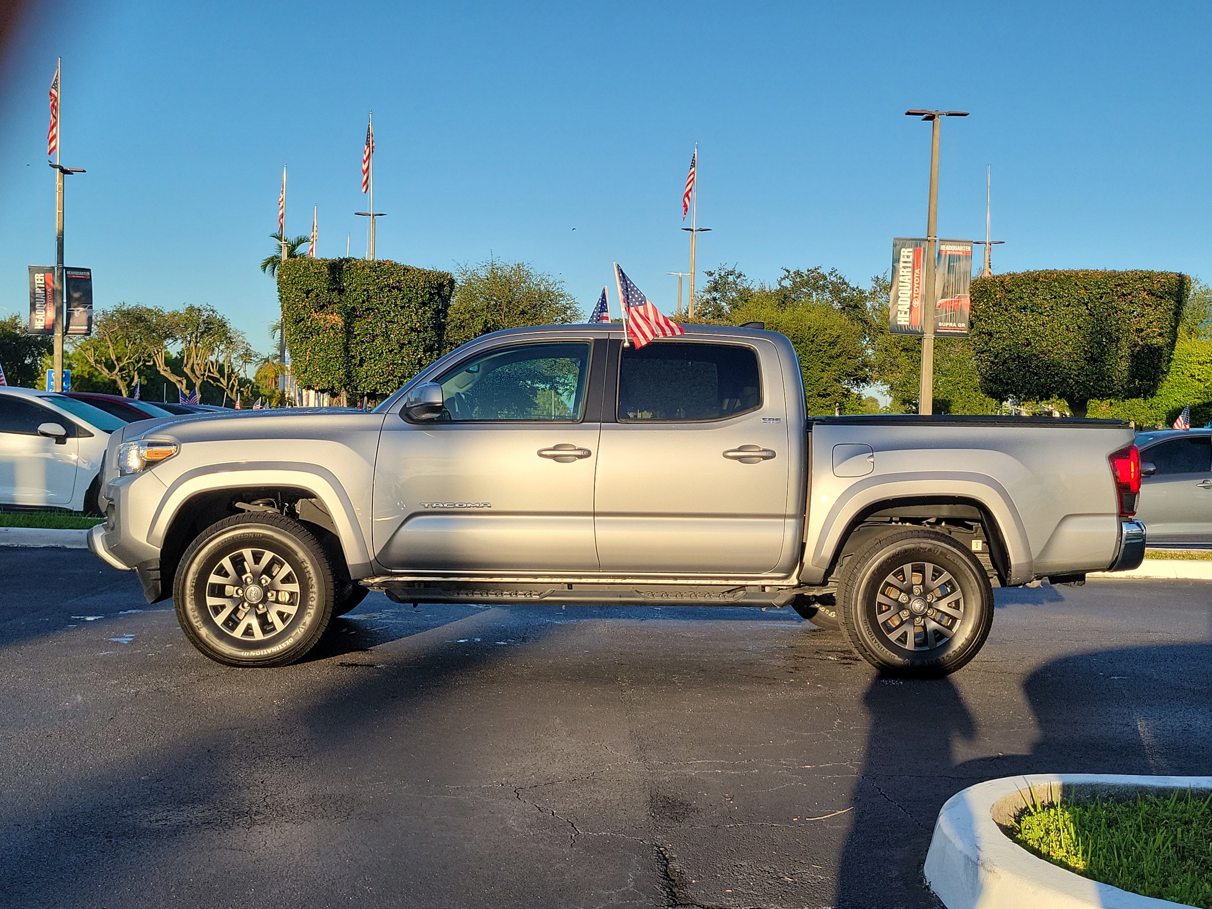 Used 2021 Toyota Tacoma SR5 RWD image 7