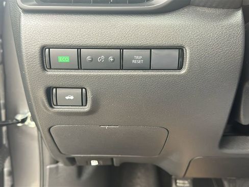 Used 2025 Nissan Sentra S image 20