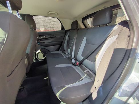 Used 2025 Chevrolet TrailBlazer LT AWD/4WD image 27