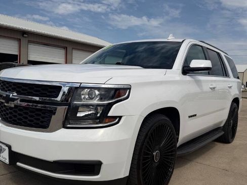 Used 2017 Chevrolet Tahoe LT AWD/4WD image 3