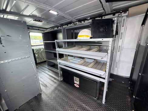 Used 2017 Chevrolet Express 2500 w/ Cold Climate Package RWD image 9