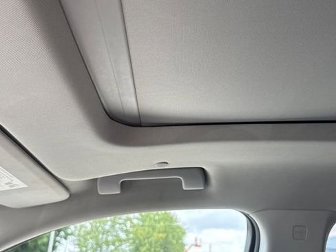 Used 2019 Chevrolet Traverse Premier w/ Redline Edition AWD/4WD image 17