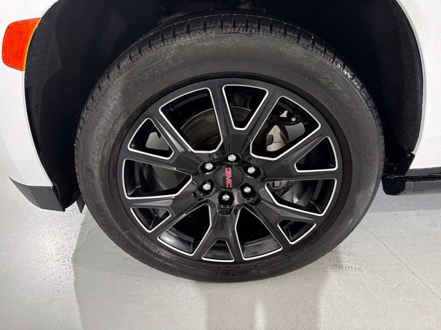 Used 2023 GMC Yukon Denali w/ Max Trailering Package AWD/4WD image 4