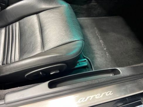Used 2004 Porsche 911 Carrera 4 image 26