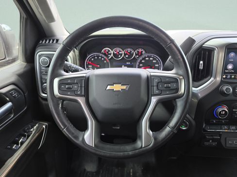 Used 2021 Chevrolet Silverado 1500 LT w/ Bed Protection Package AWD/4WD image 16