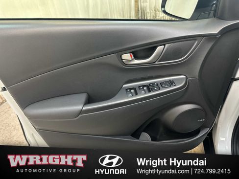 Used 2019 Hyundai Kona Limited image 12