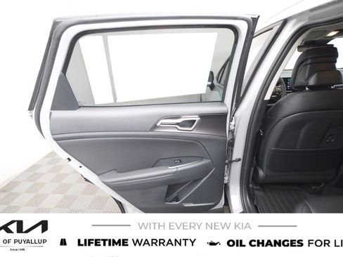 New 2026 Kia Sportage EX image 11