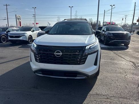 New 2026 Nissan Pathfinder Platinum w/ Cargo Package image 2