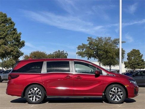 New 2026 Honda Odyssey EX-L image 3