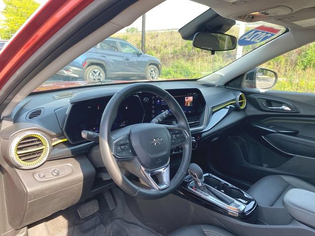 Used 2024 Chevrolet Trax ACTIV w/ Driver Confidence Package FWD image 10