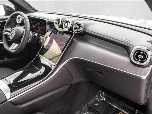 Certified 2026 Mercedes-Benz GLC 300 4MATIC image 26