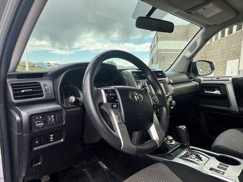 Used 2019 Toyota 4Runner SR5 AWD/4WD image 14