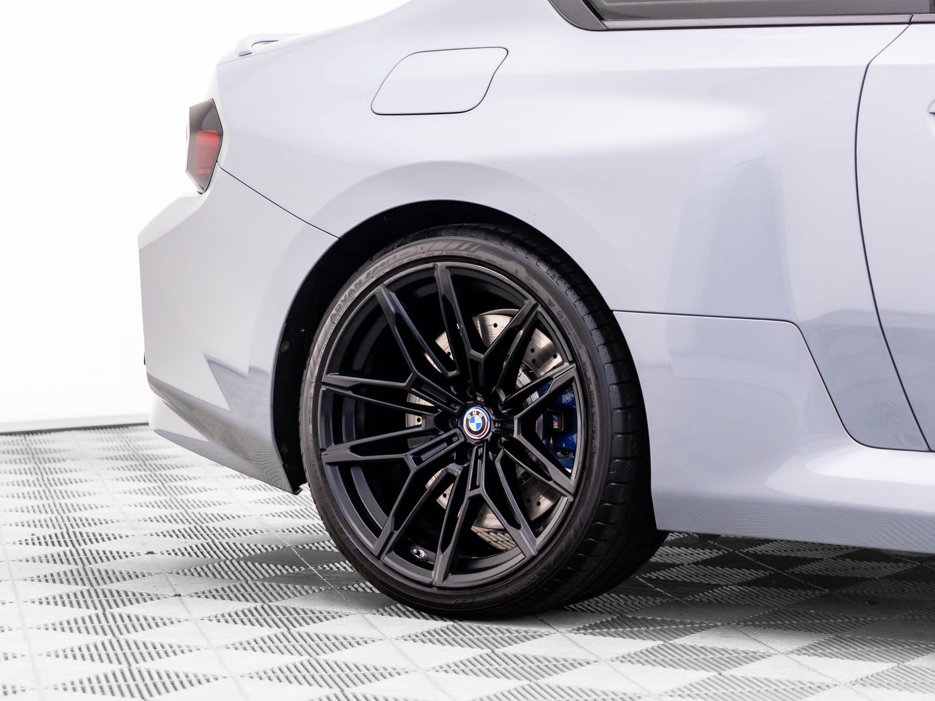 Used 2023 BMW M2 RWD image 33