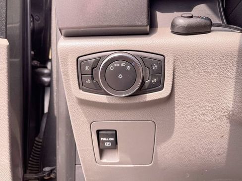 Used 2018 Ford F150 XLT AWD/4WD image 17