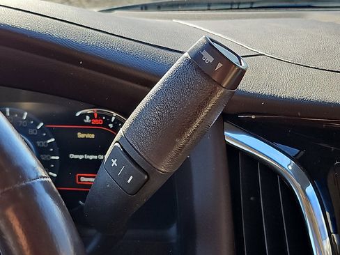 Used 2016 Cadillac Escalade ESV Luxury image 16