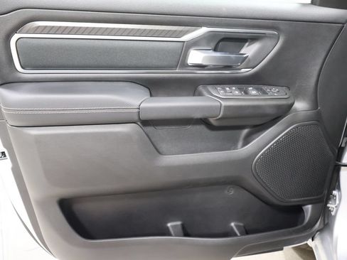 New 2026 RAM 1500 4x4 Crew Cab image 9