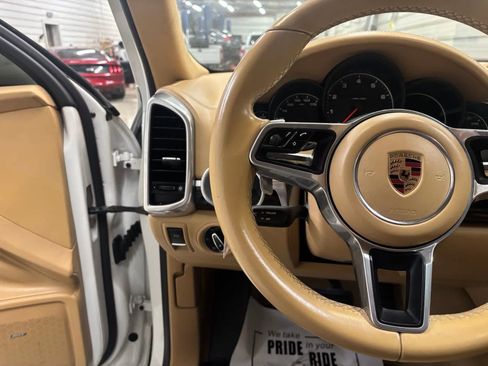 Used 2017 Porsche Cayenne Platinum Edition AWD/4WD image 12