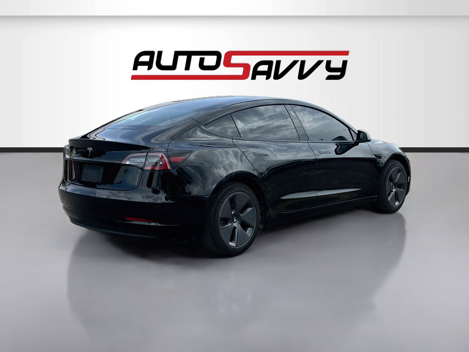 Used 2021 Tesla Model 3 Standard Range Plus RWD image 7