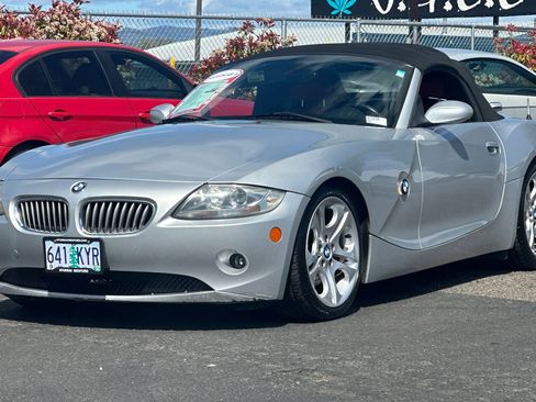 Used 2005 BMW Z4 3.0i RWD image 8