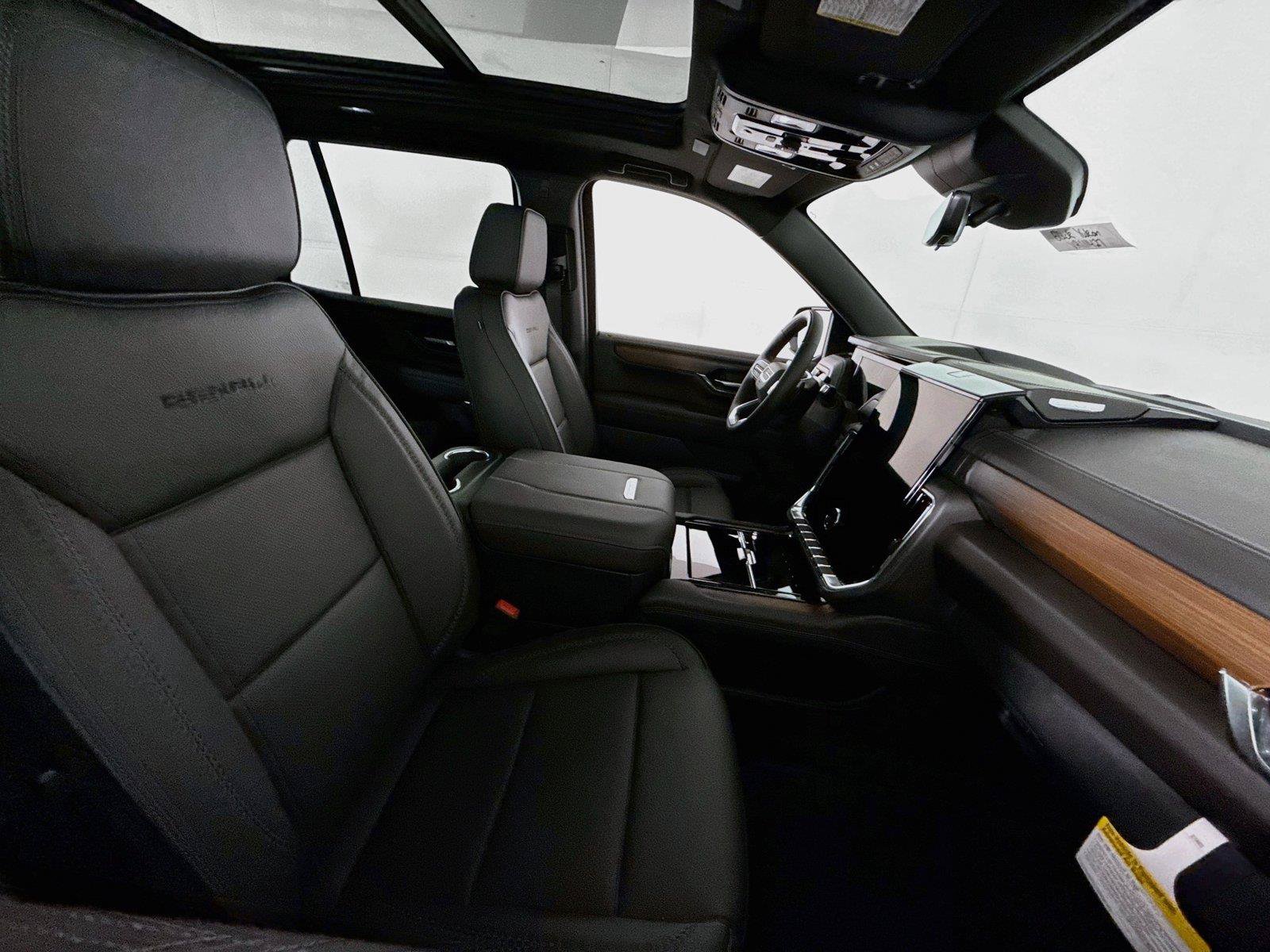 New 2027 GMC Yukon Denali w/ Advanced Technology Package AWD/4WD image 24