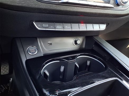 Used 2021 Audi A4 2.0T Premium w/ Convenience Package image 19