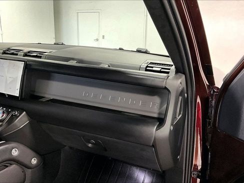 Used 2025 Land Rover Defender 110 Sedona Red Edition image 19