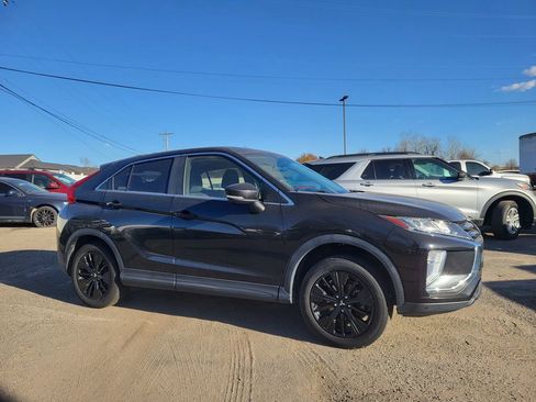 Used 2019 Mitsubishi Eclipse Cross LE image 1