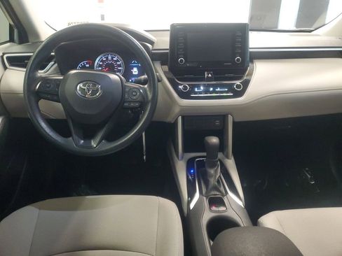 Certified 2022 Toyota Corolla Cross L AWD/4WD image 9