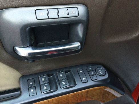 Used 2015 GMC Sierra 1500 SLT w/ SLT Crew Cab Value Package image 9