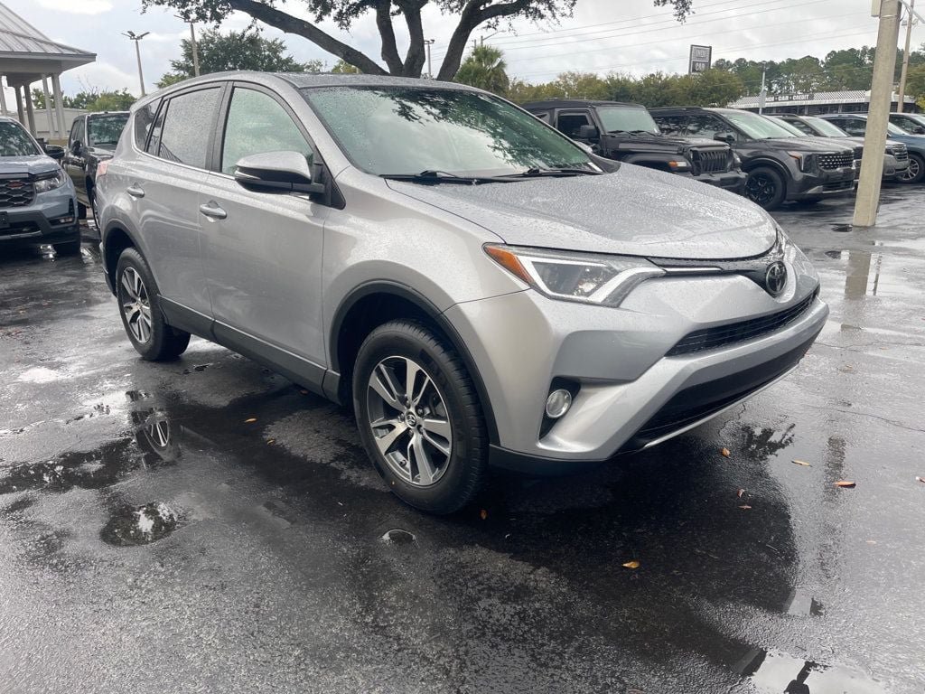 Used 2018 Toyota RAV4 XLE FWD image 8