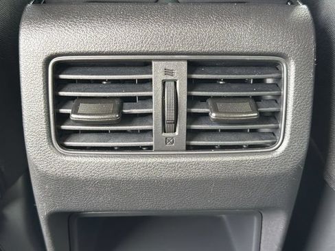 Used 2024 Nissan Rogue S AWD/4WD image 26