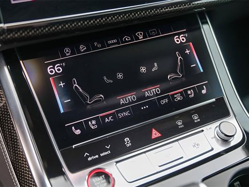 Used 2024 Audi SQ7 Prestige w/ Prestige Package image 20