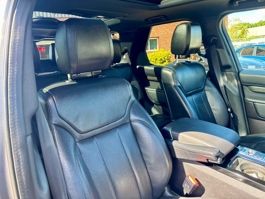 Used 2018 Land Rover Discovery HSE AWD/4WD image 20