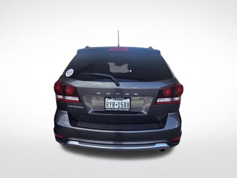 Used 2019 Dodge Journey Crossroad FWD image 7