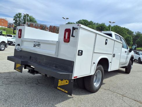 New 2026 GMC Sierra 3500 Pro w/ Convenience Package AWD/4WD image 23