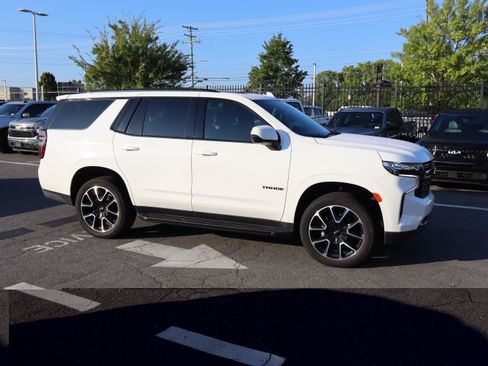 Used 2023 Chevrolet Tahoe RST w/ Luxury Package AWD/4WD image 13