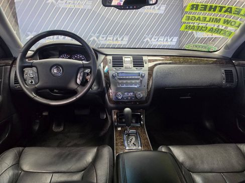 Used 2011 Cadillac DTS FWD image 14