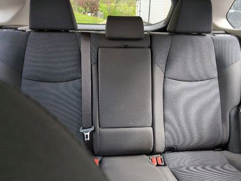 Used 2023 Toyota RAV4 LE AWD/4WD image 26