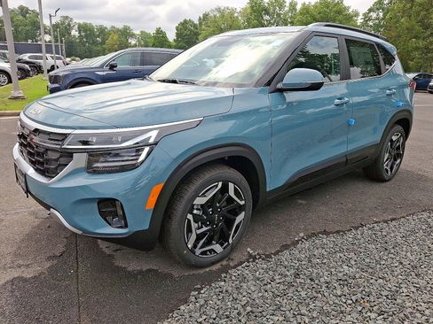 New 2026 Kia Seltos SX w/ SX Sunroof Package image 3