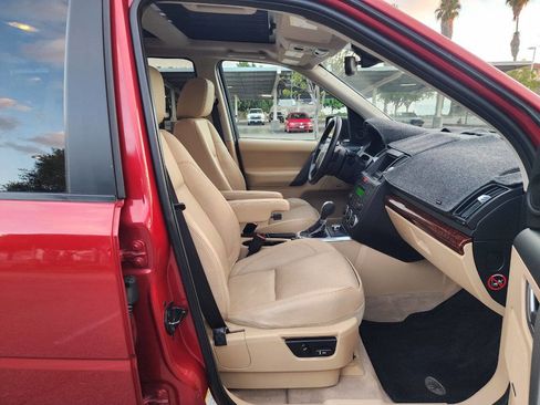 Used 2008 Land Rover LR2 HSE image 29
