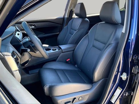 Certified 2025 Nissan Rogue SL AWD/4WD image 7