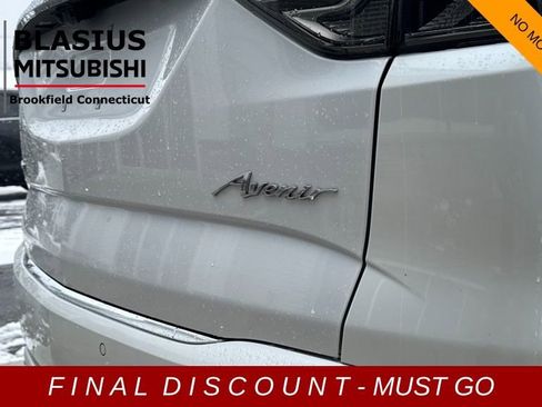 Used 2022 Buick Enclave Avenir image 44