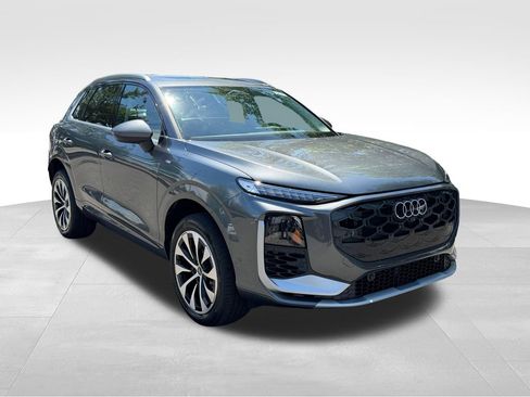 New 2026 Audi Q3 quattro 2.0T AWD/4WD image 3