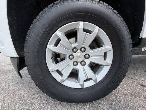 Used 2022 Chevrolet Colorado LT w/ Fleet Safety Package RWD image 12