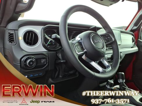 Certified 2025 Jeep Wrangler Unlimited Sahara image 14