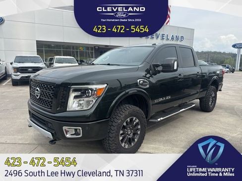 Used 2019 Nissan Titan PRO-4X w/ Pro-4x Convenience Package image 1