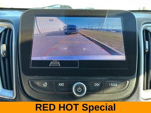 Used 2023 Chevrolet Malibu LT FWD image 28