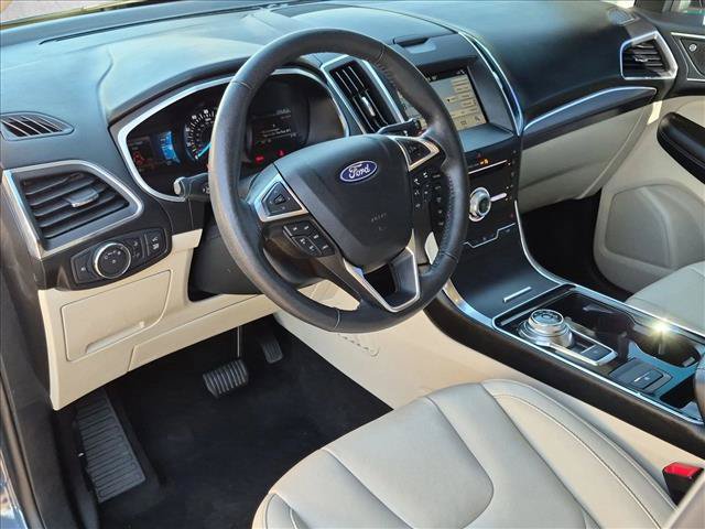 Used 2019 Ford Edge Titanium FWD image 13